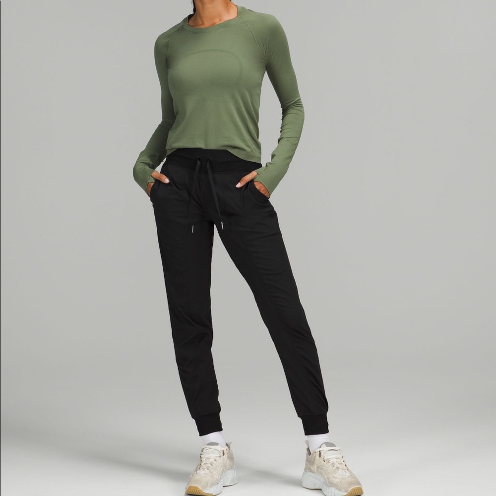 Lululemon Dance Studio Joggers. Never worn.